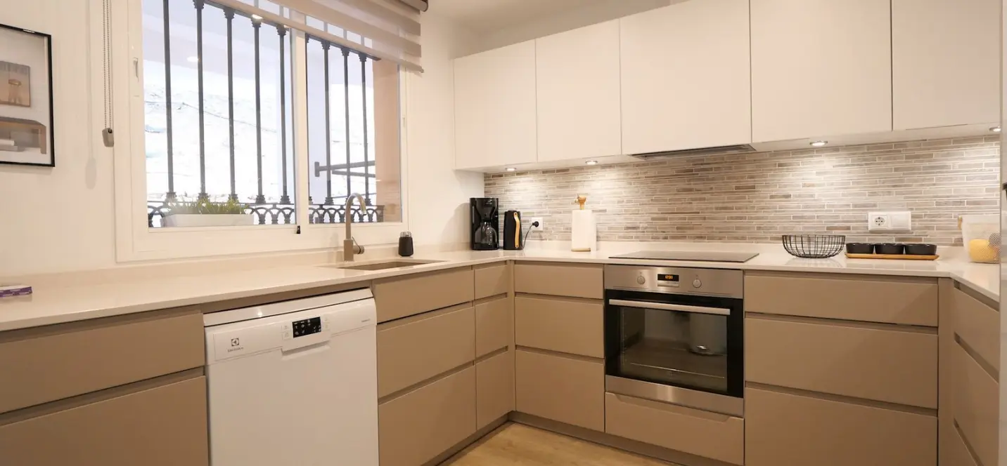 Продажа апартаментов на среднем этаже в Miraflores 4