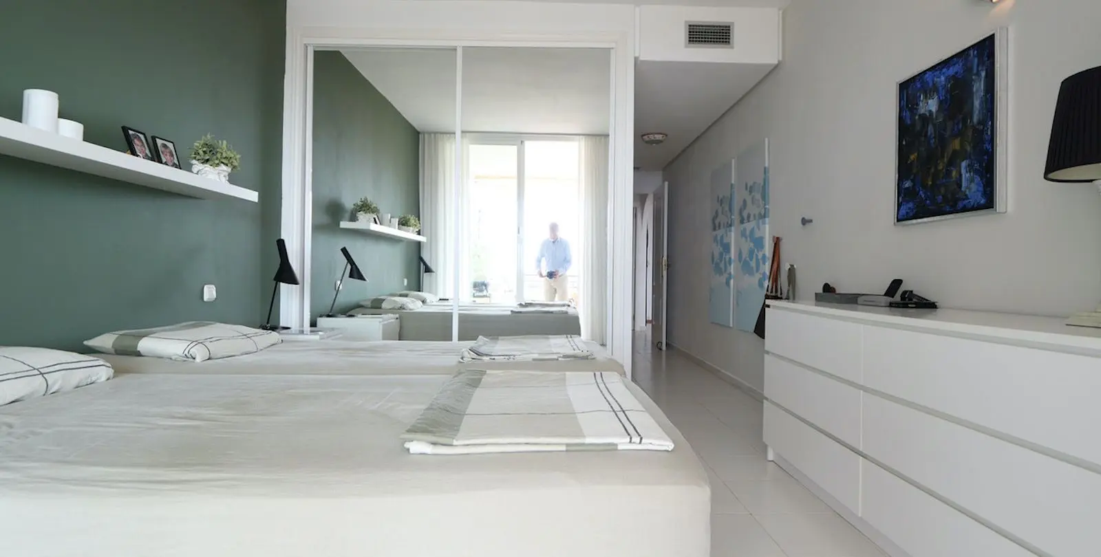 Sale of middle floor apartment in Miraflores 27