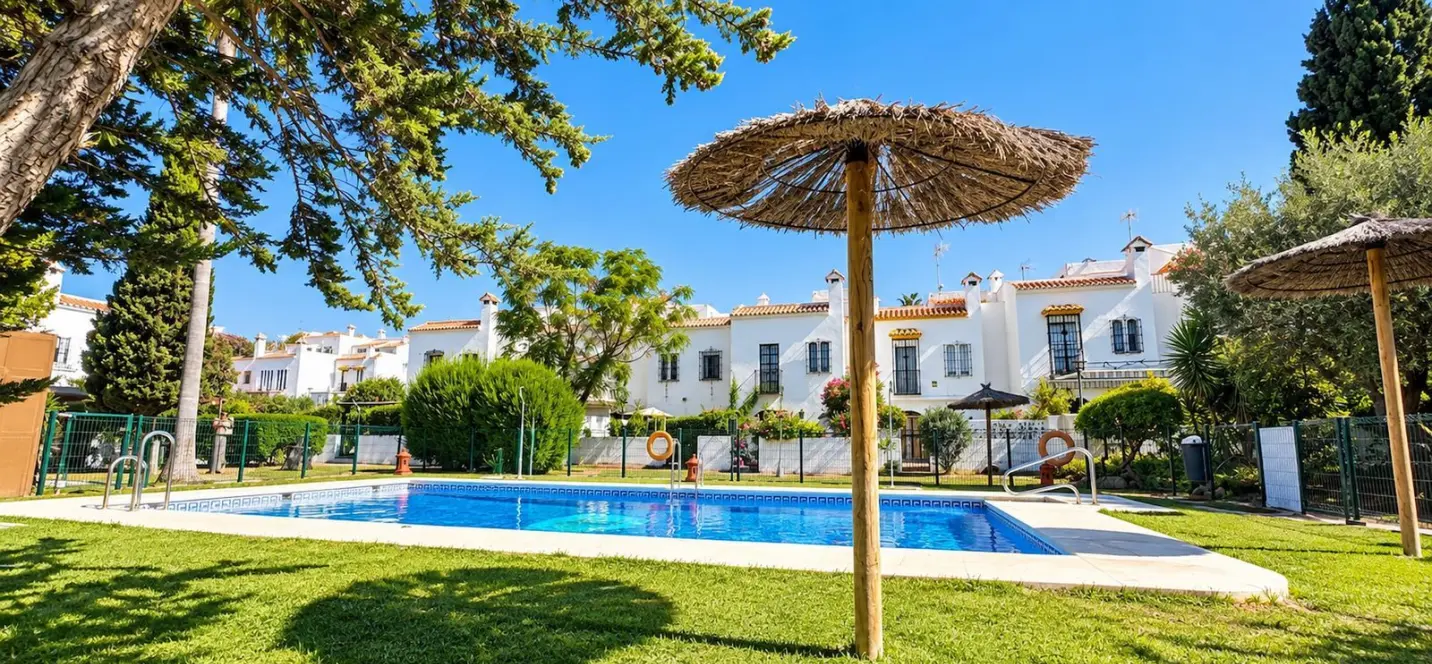 Продажа таунхауса в Casares Playa 0