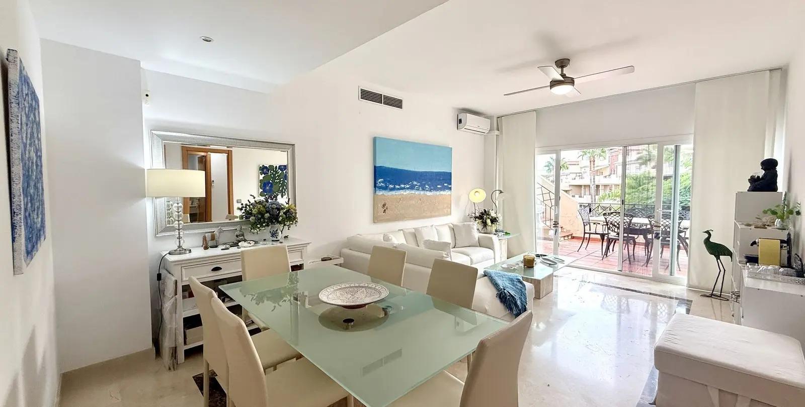 Sale of penthouse in Bel Air 2