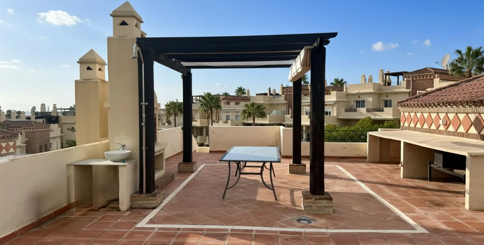 Sale of penthouse in Bel Air 14