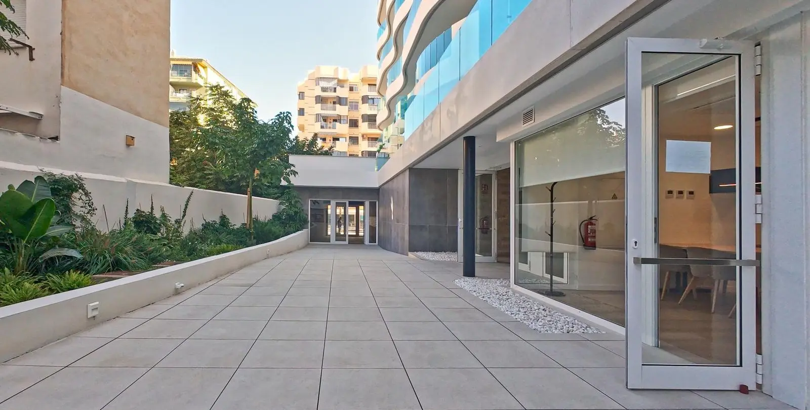 Sale of middle floor apartment in Fuengirola 33