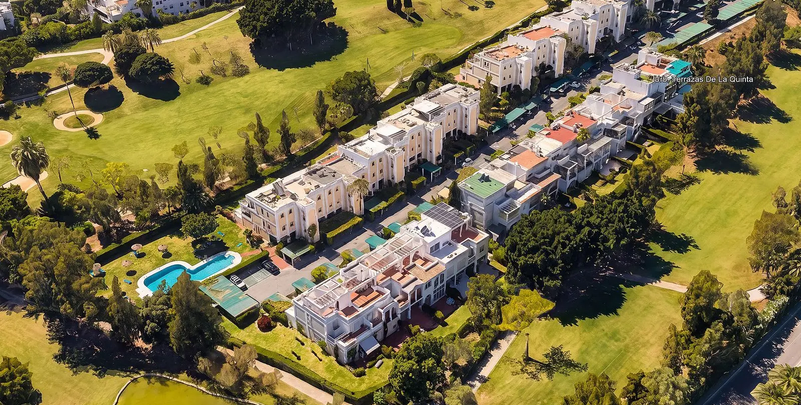Продажа апартаментов на среднем этаже в La Quinta 1