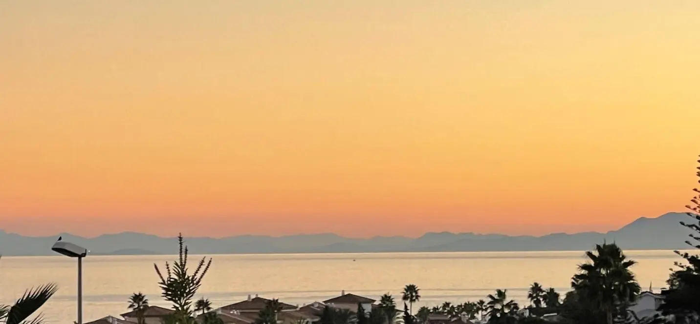 Продажа таунхауса в Estepona 0