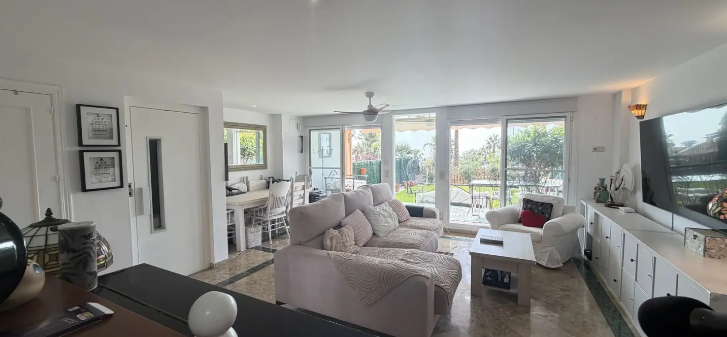 Продажа таунхауса в Estepona 2
