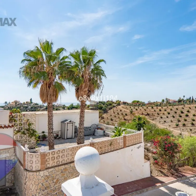 Sale of detached villa in Urbanización lomas del sol