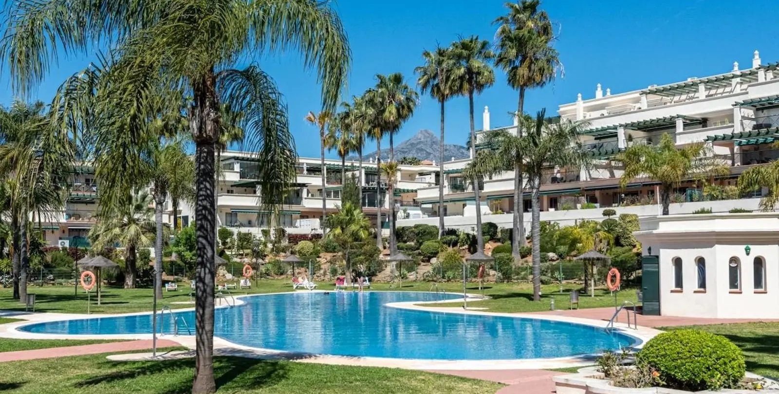 Продажа апартаментов на среднем этаже в Nueva Andalucía 18