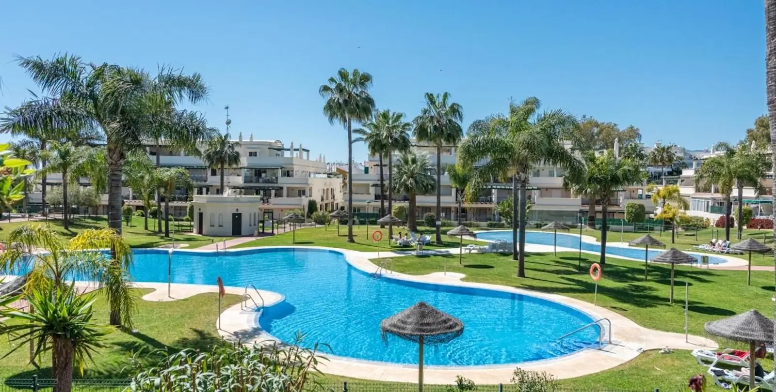 Продажа апартаментов на среднем этаже в Nueva Andalucía 19