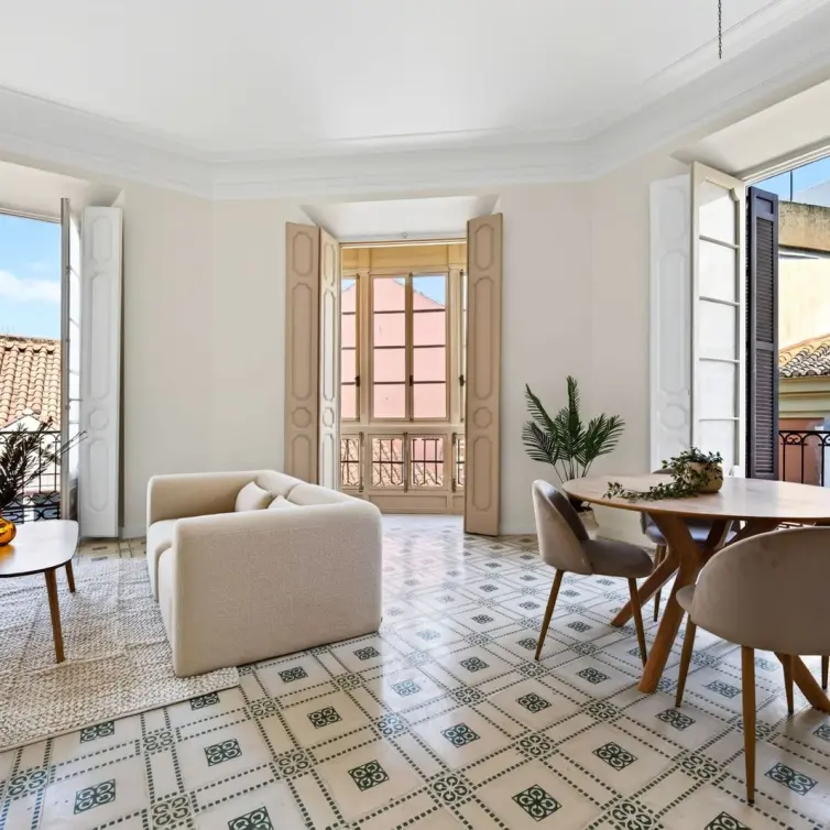 Venta de apartamento en planta media en Centro Histórico