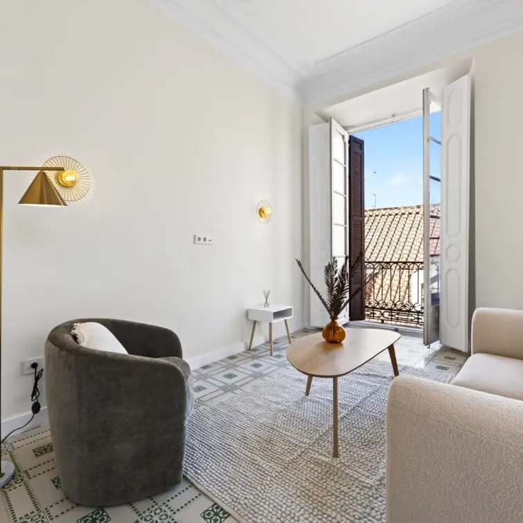 Venta de apartamento en planta media en Centro Histórico