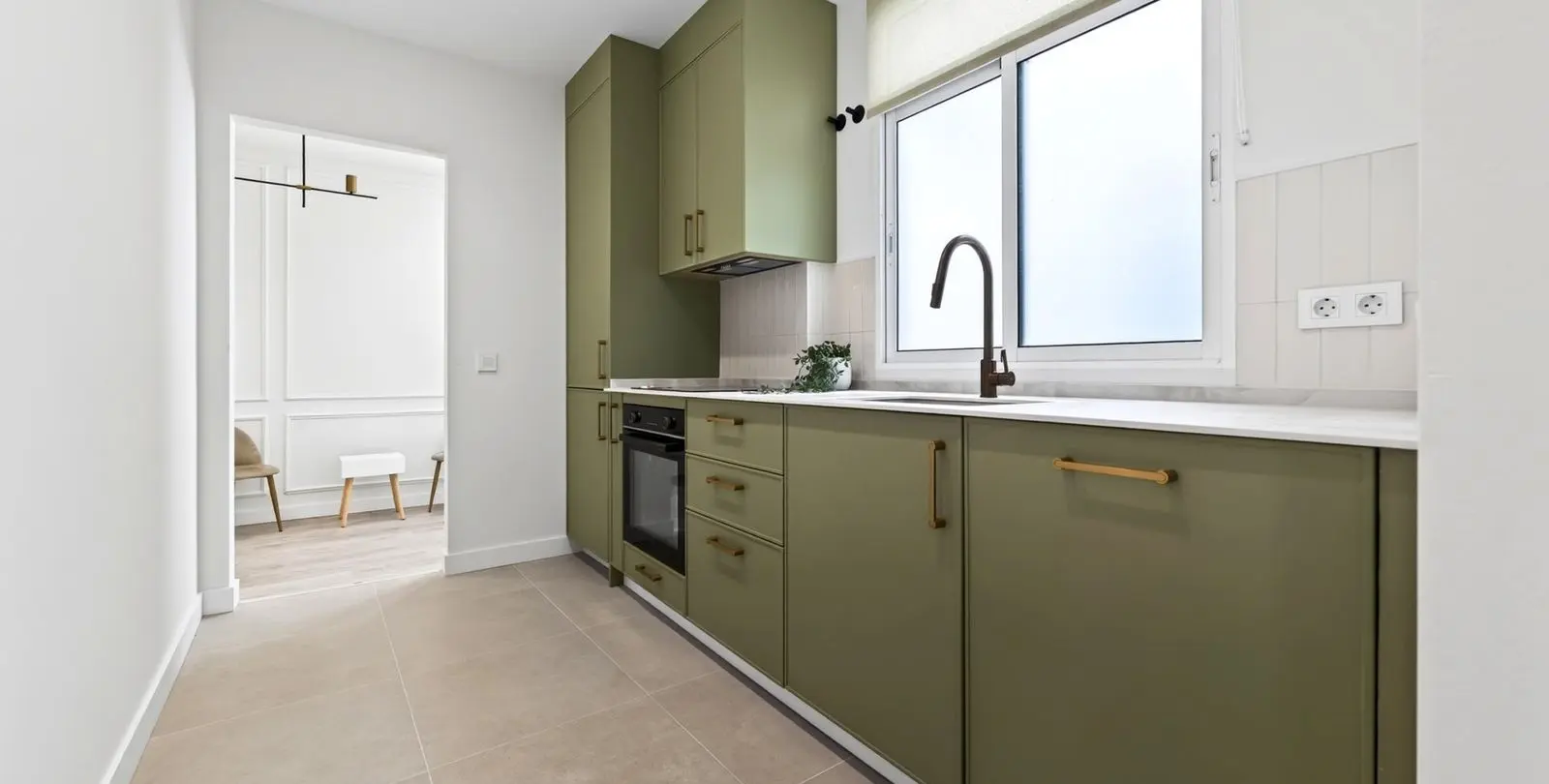 Sale of middle floor apartment in Centro Histórico 9