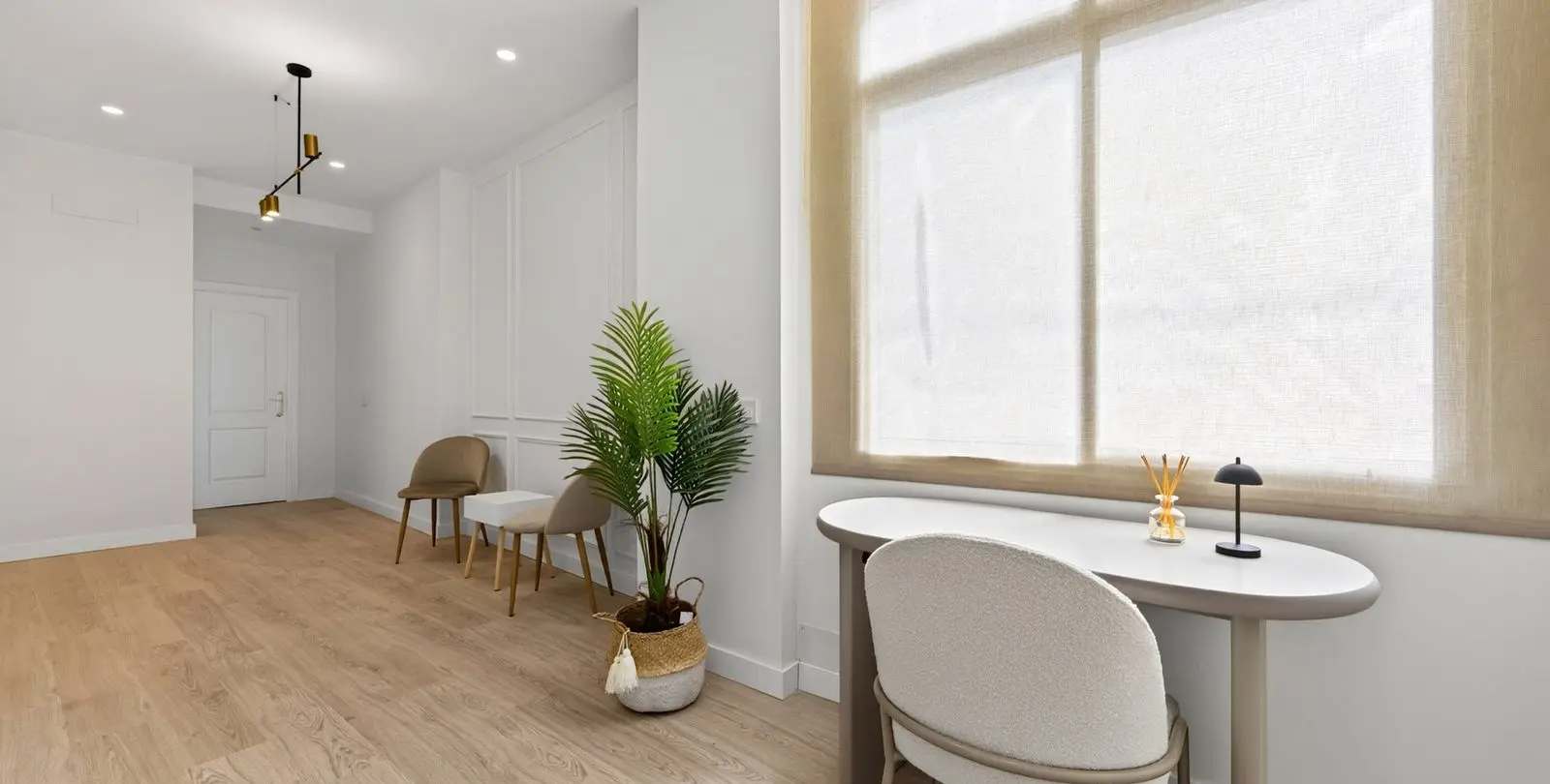 Sale of middle floor apartment in Centro Histórico 23
