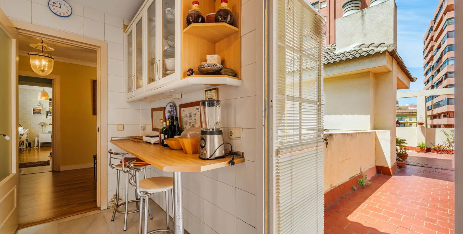 Sale of penthouse in Málaga Centro 23