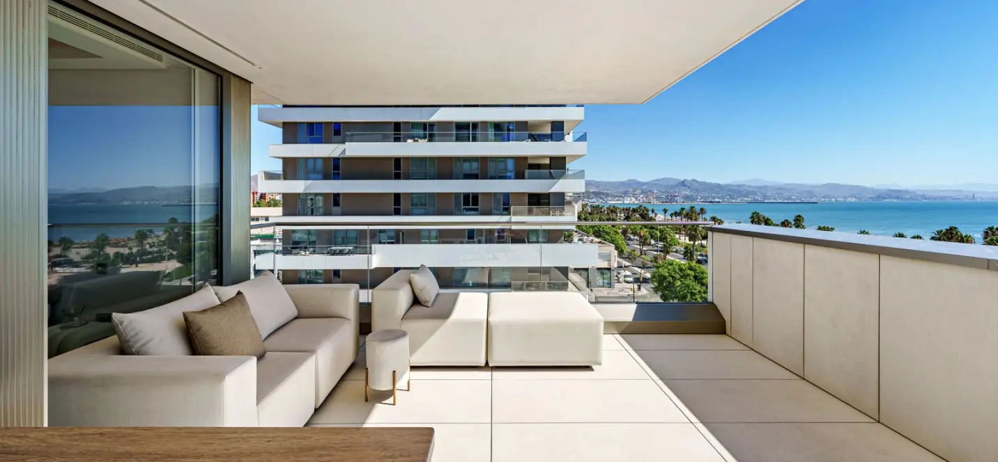 Venta de apartamento en planta media en Pacífico 0