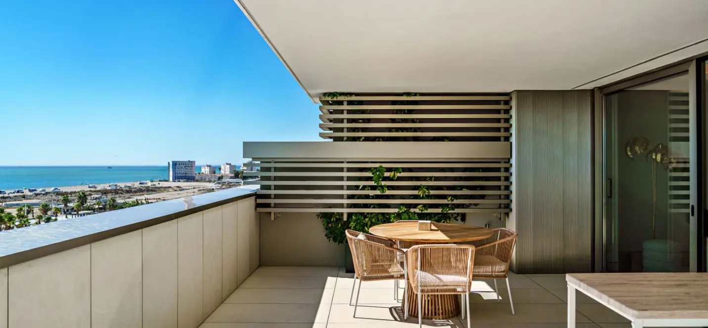 Venta de apartamento en planta media en Pacífico 2