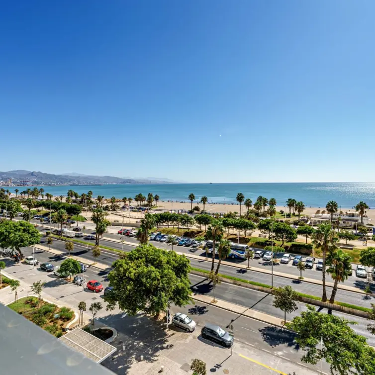 Venta de apartamento en planta media en Pacífico