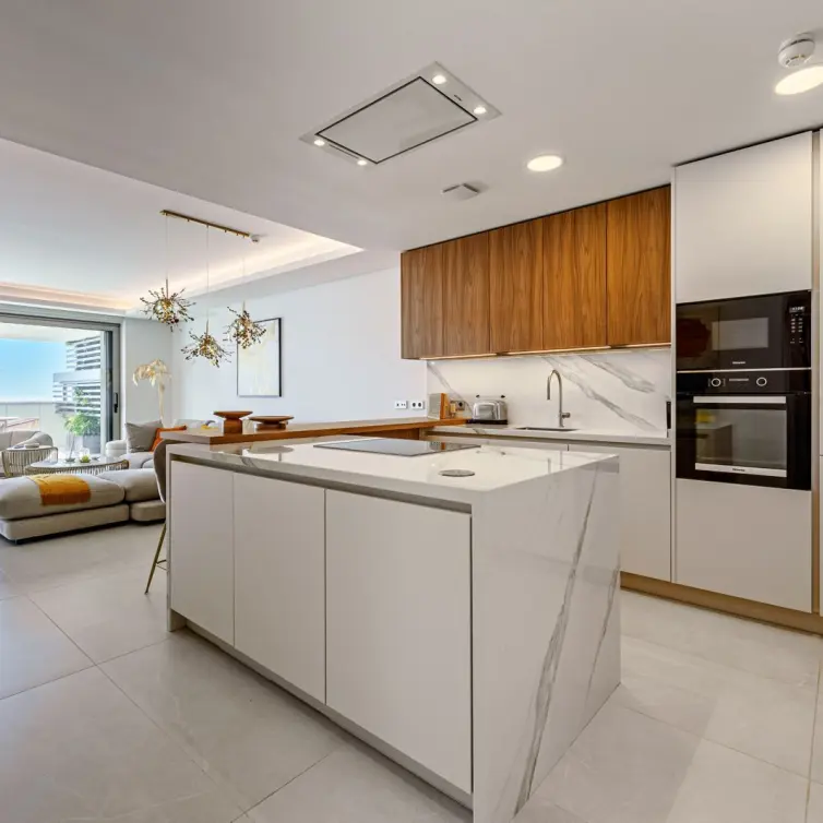 Venta de apartamento en planta media en Pacífico