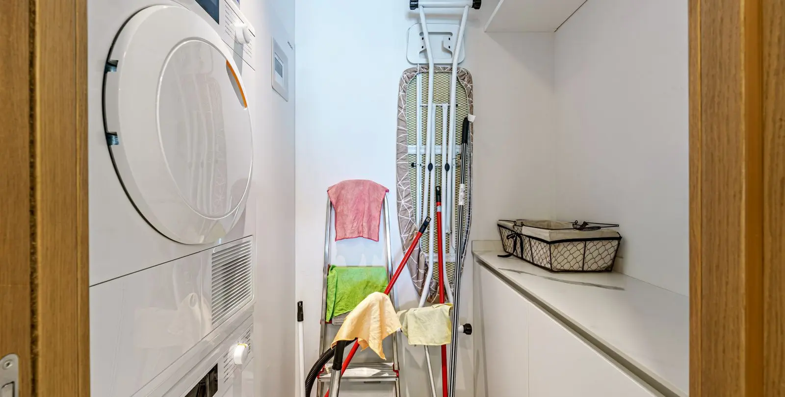 Sale of middle floor apartment in Pacífico 26