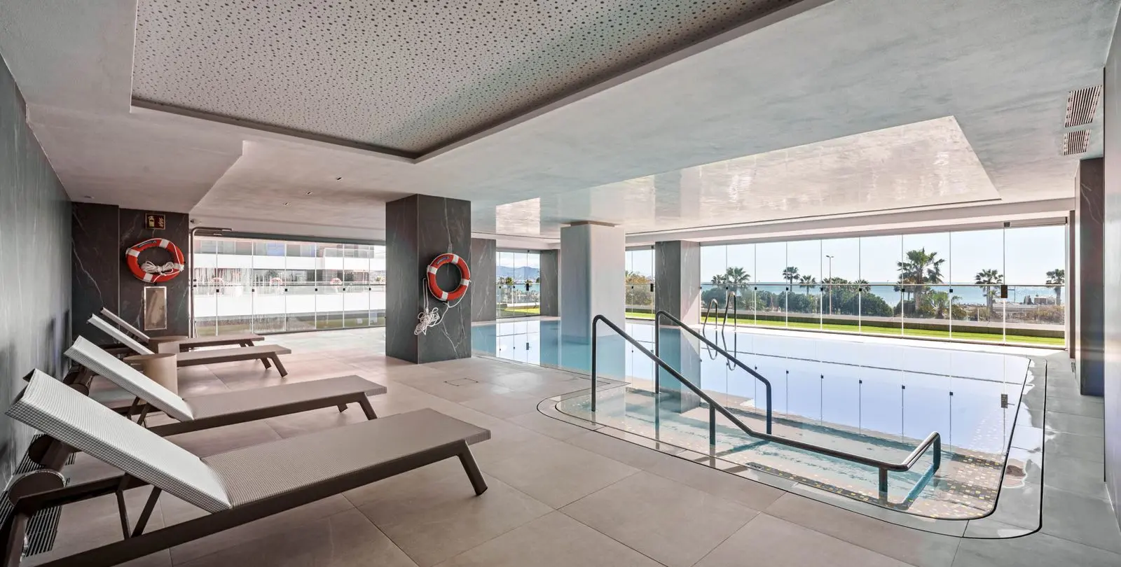 Sale of middle floor apartment in Pacífico 37