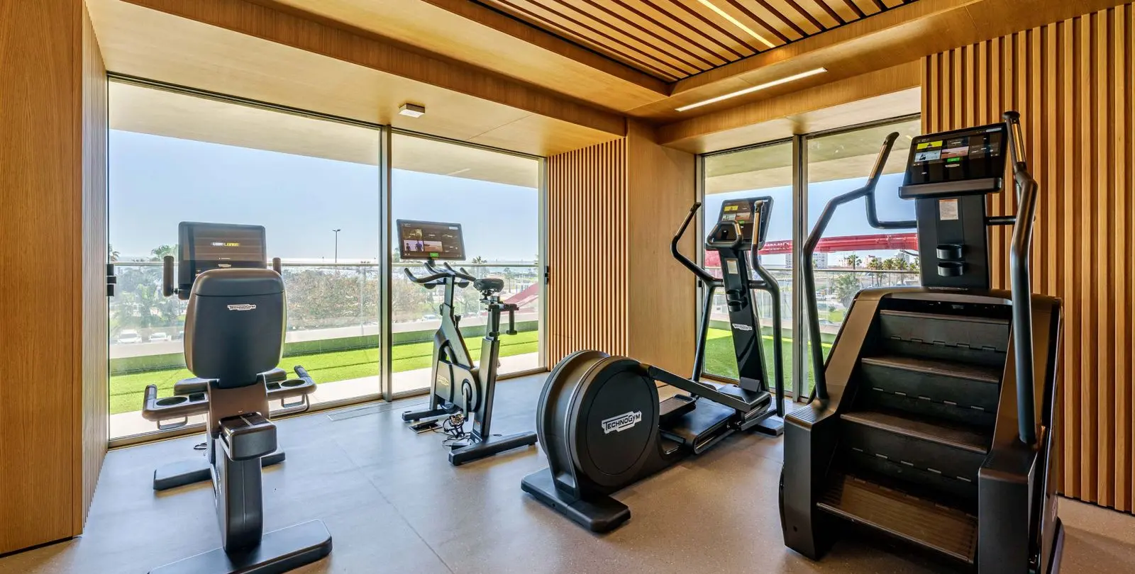 Sale of middle floor apartment in Pacífico 40