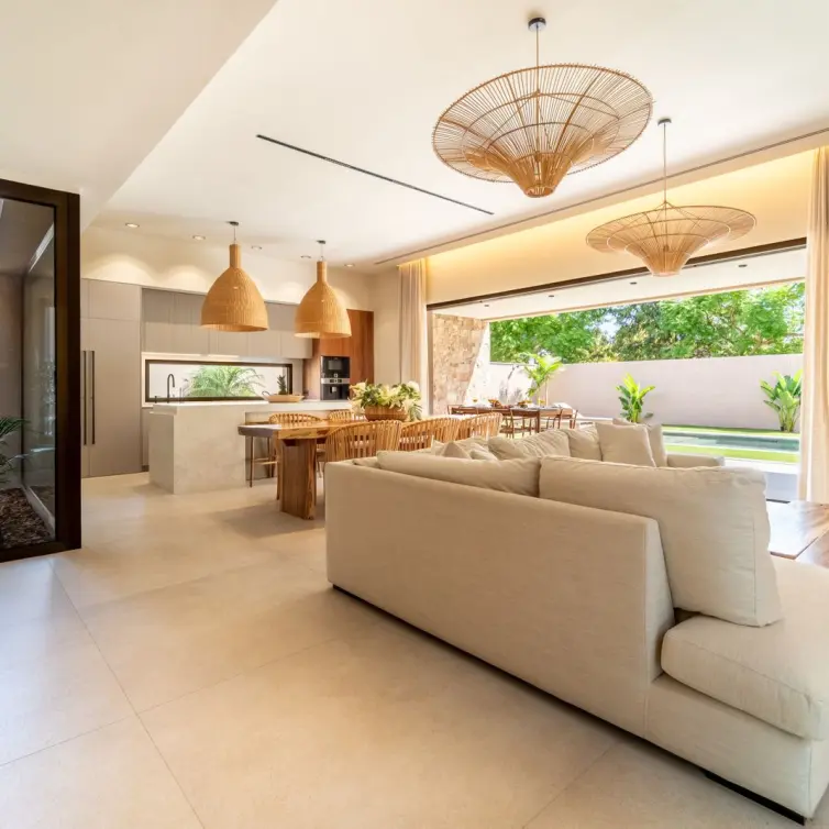 Venta de villa independiente en Churriana