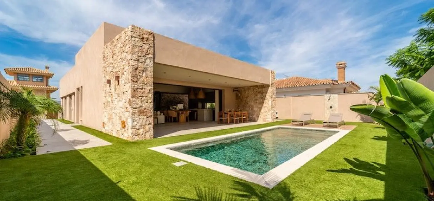 Venta de villa independiente en Churriana 3