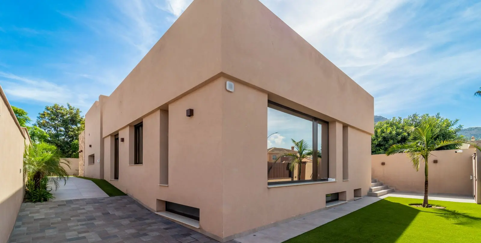 Sale of detached villa in Churriana 18