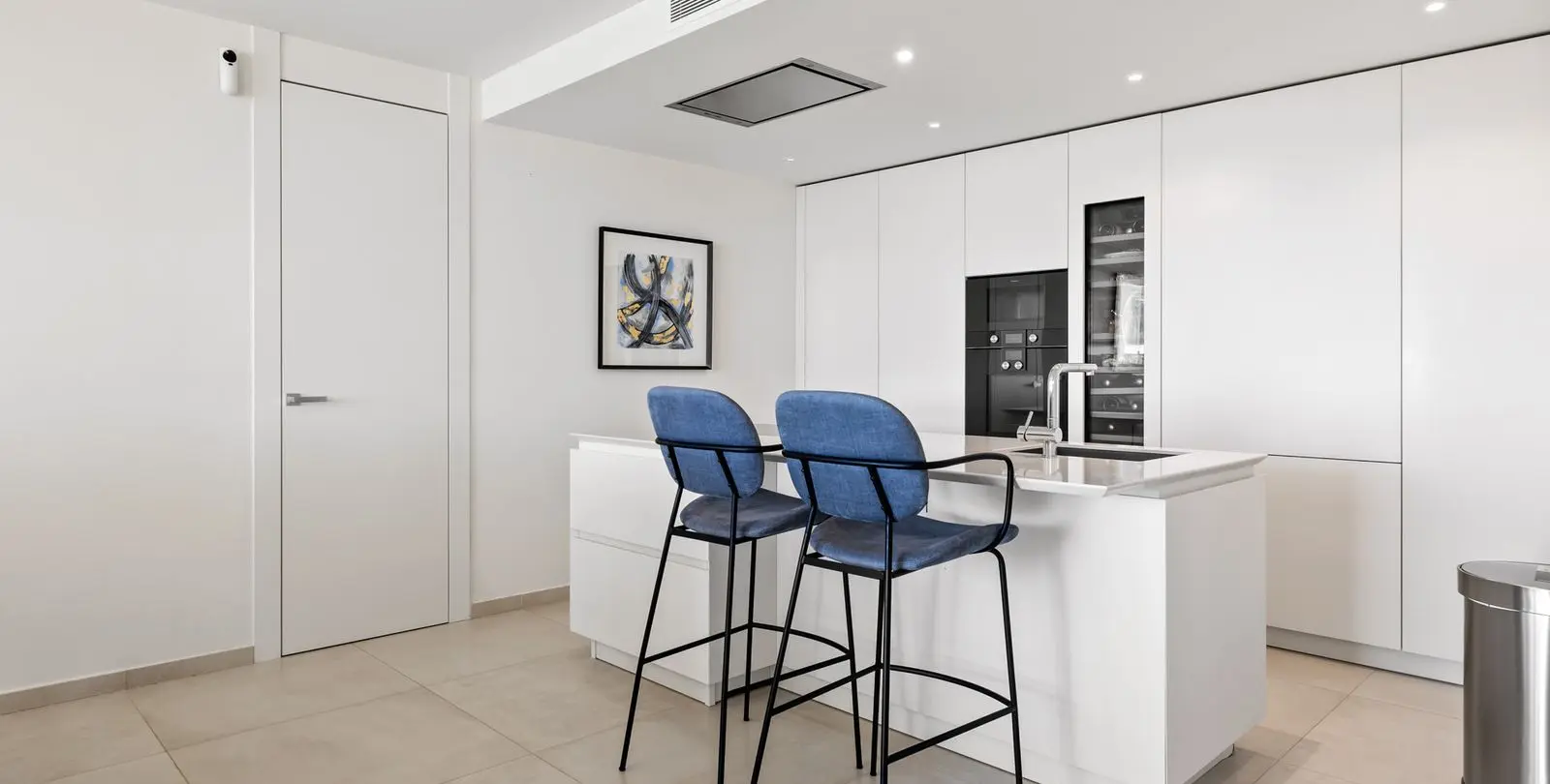 Venta de apartamento en planta media en Nueva Andalucía 5