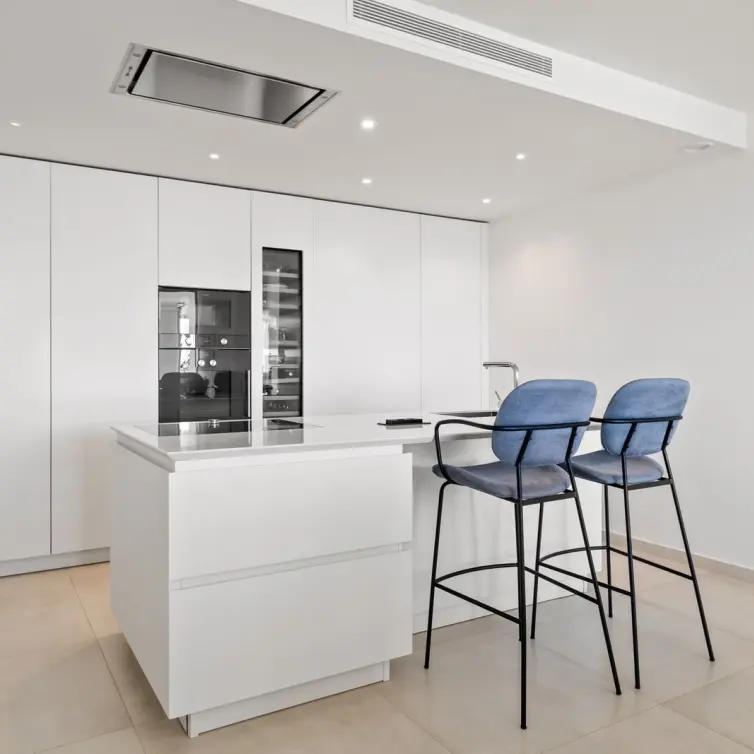 Venta de apartamento en planta media en Nueva Andalucía