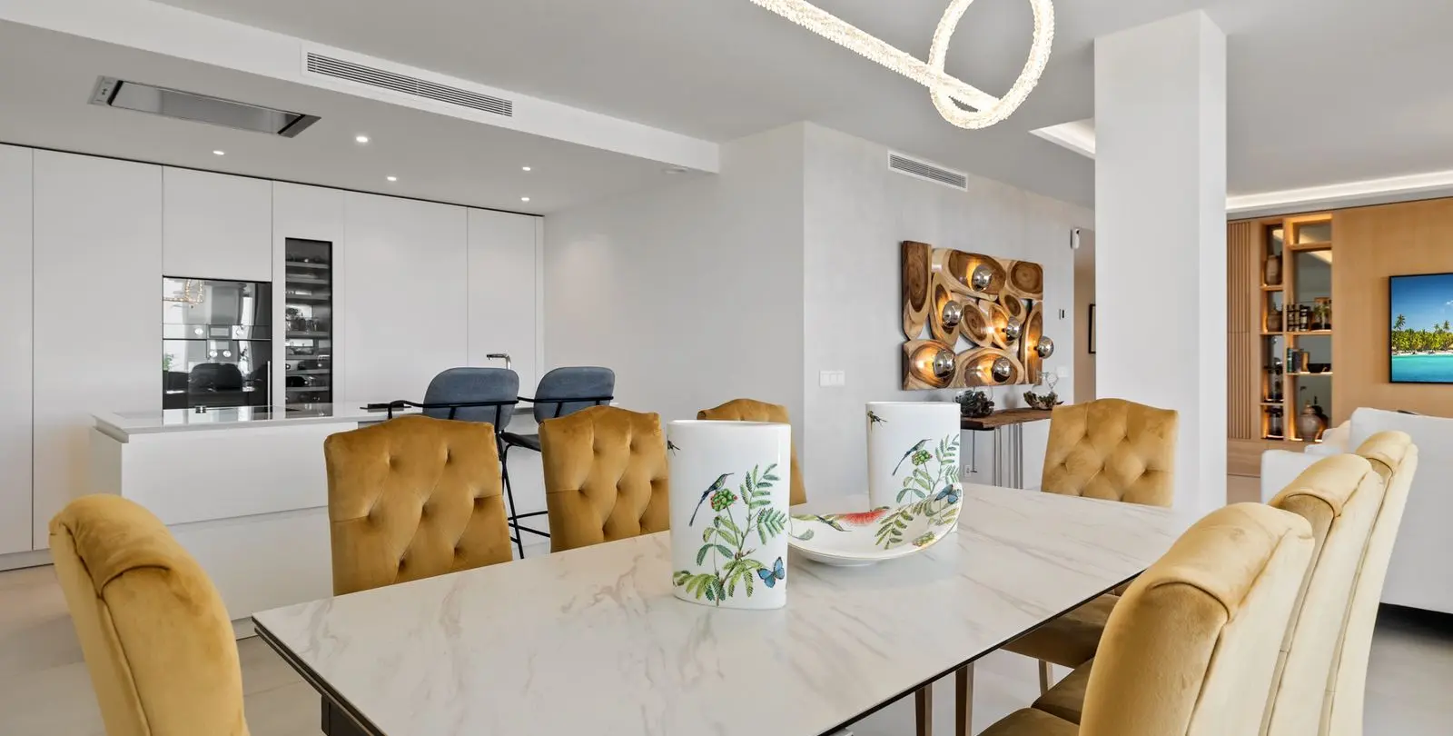 Venta de apartamento en planta media en Nueva Andalucía 7