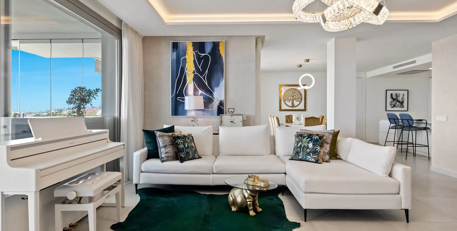 Venta de apartamento en planta media en Nueva Andalucía 14