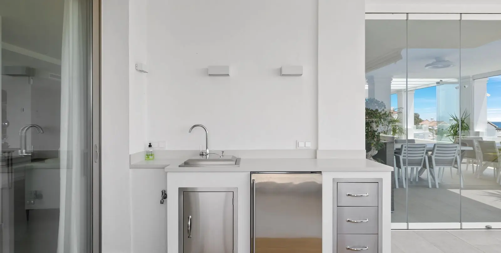 Venta de apartamento en planta media en Nueva Andalucía 51