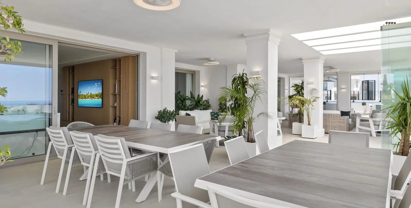 Venta de apartamento en planta media en Nueva Andalucía 64