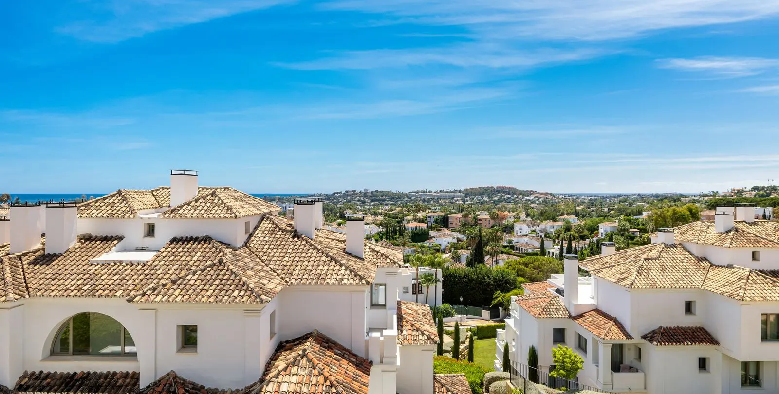 Venta de apartamento en planta media en Nueva Andalucía 87