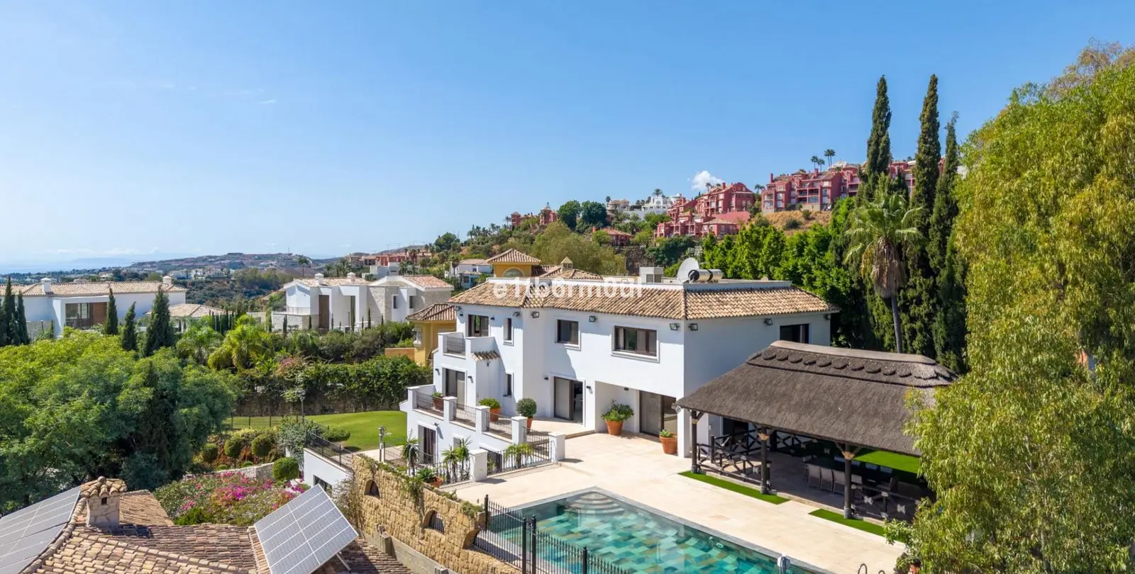 Venta de villa independiente en Benahavís 1