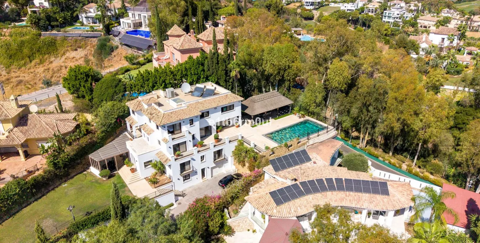 Venta de villa independiente en Benahavís 3