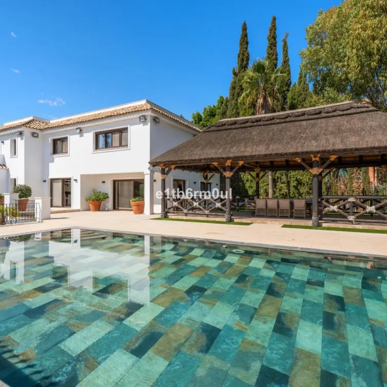 Venta de villa independiente en Benahavís