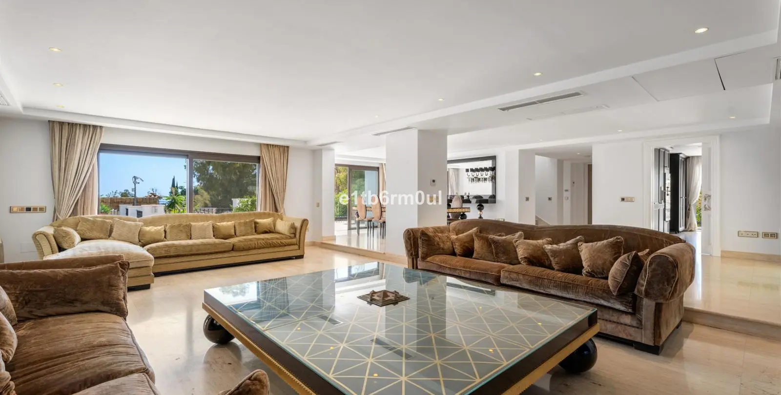 Venta de villa independiente en Benahavís 14