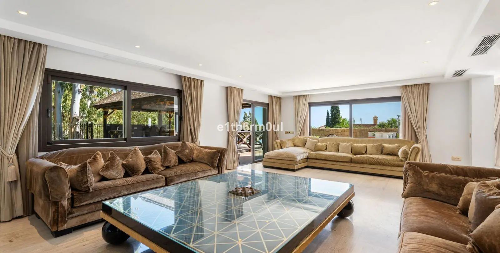 Venta de villa independiente en Benahavís 17