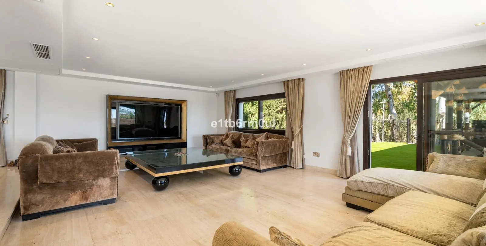 Venta de villa independiente en Benahavís 20