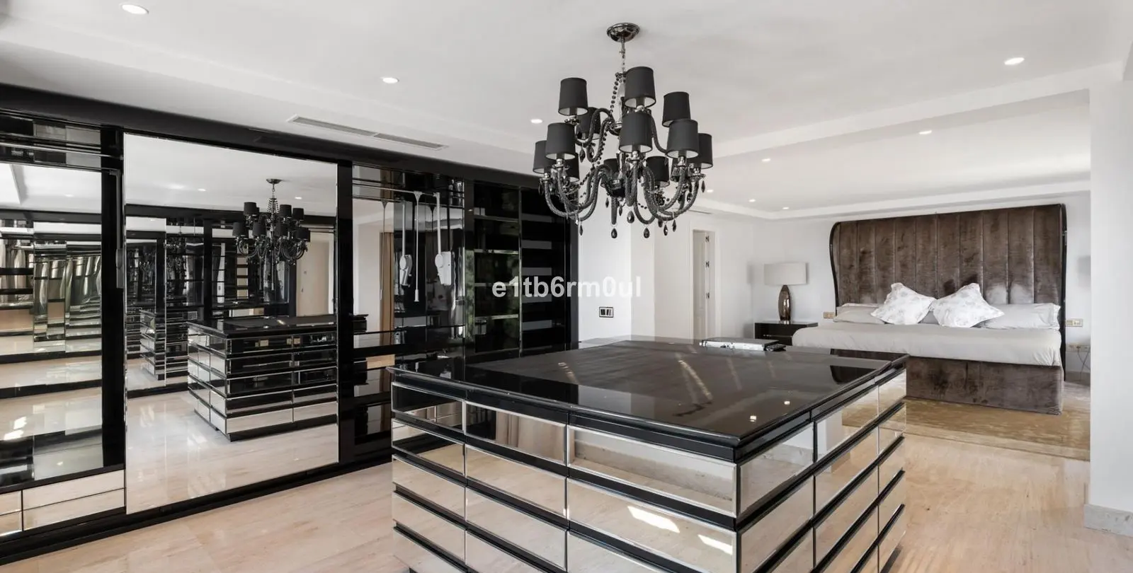 Venta de villa independiente en Benahavís 33