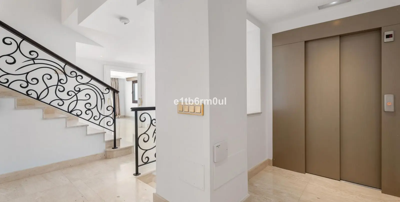 Venta de villa independiente en Benahavís 64