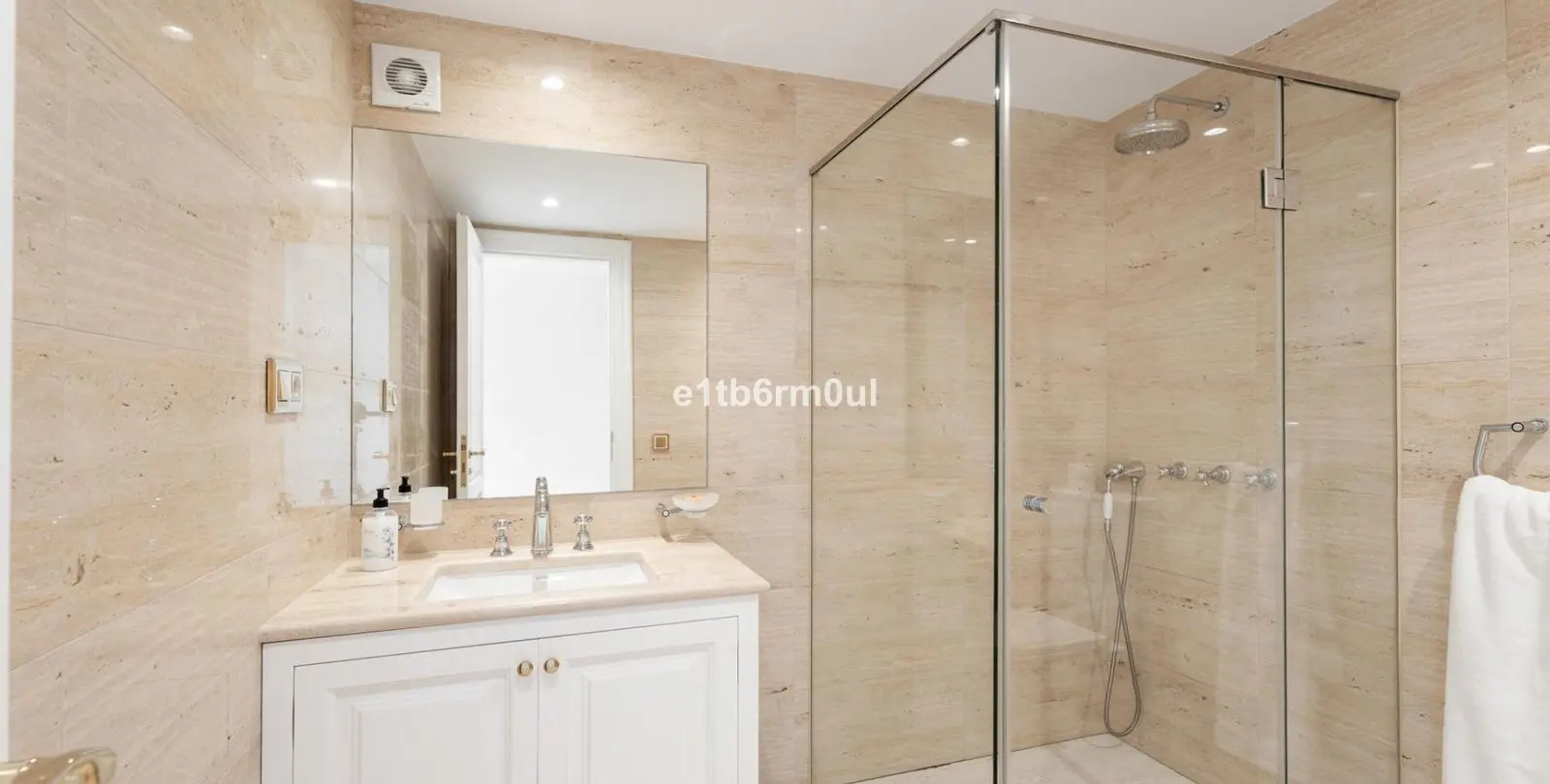 Venta de villa independiente en Benahavís 91
