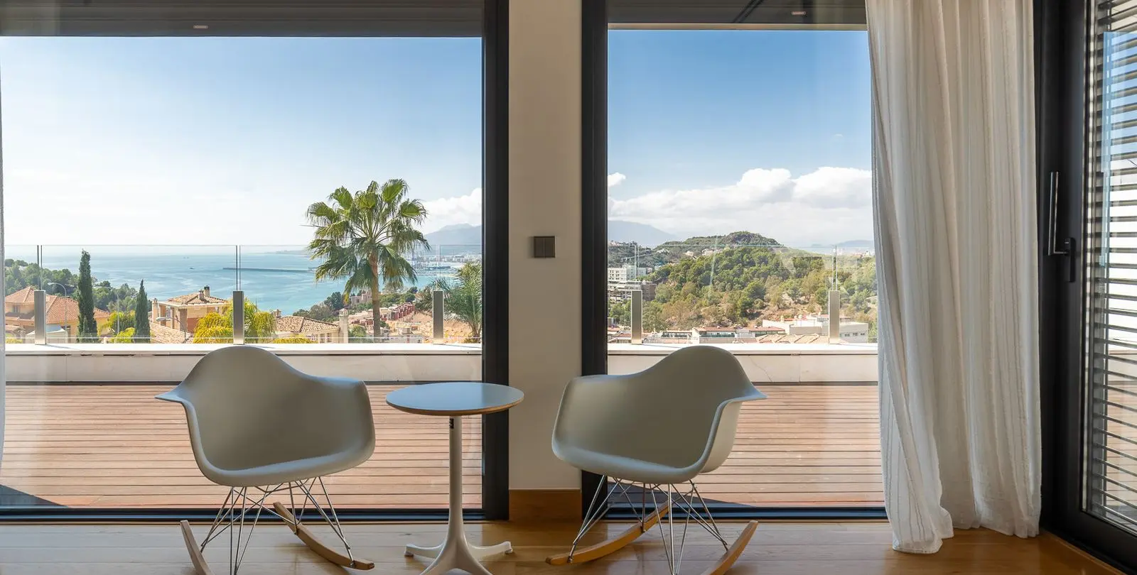 Venta de villa independiente en Málaga Este 23