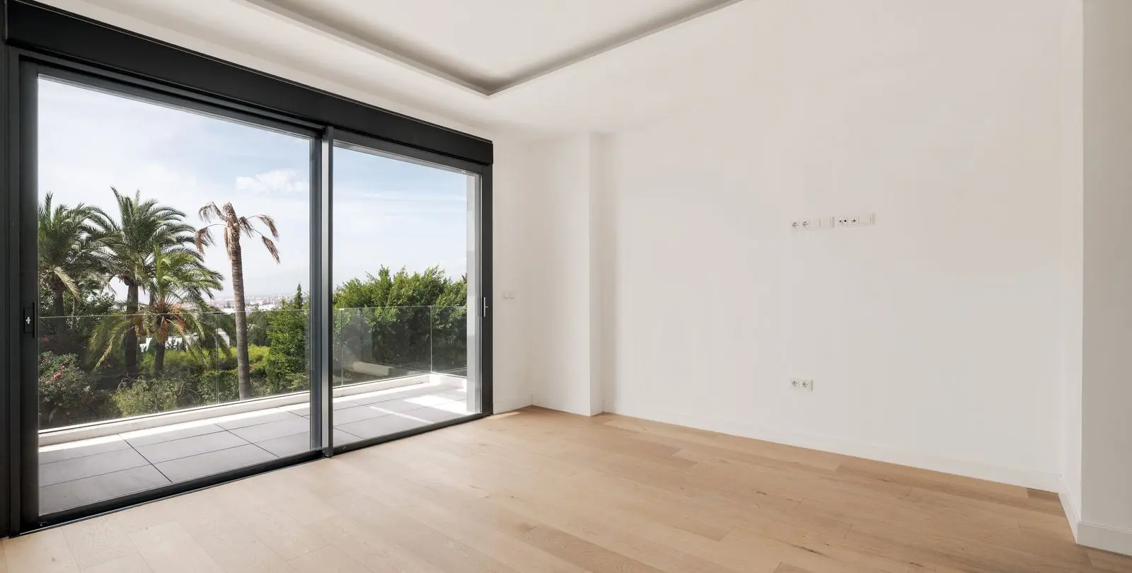 Sale of semi-detached house in Río Real 11