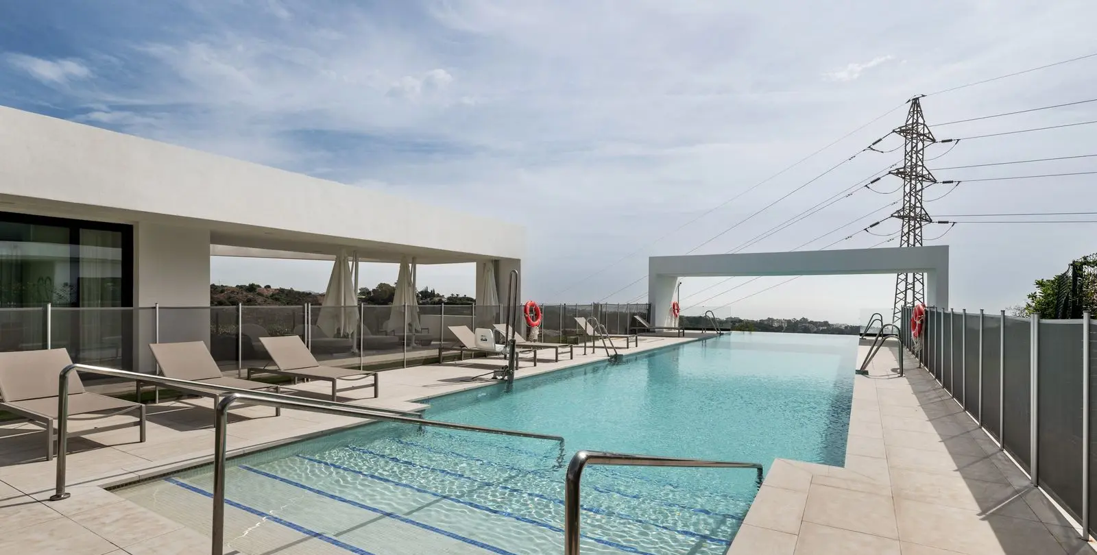 Sale of semi-detached house in Río Real 30