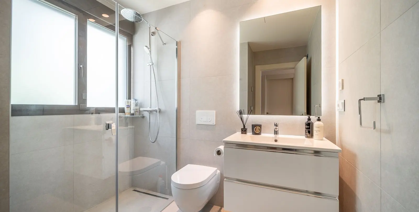 Sale of townhouse in Estepona 18