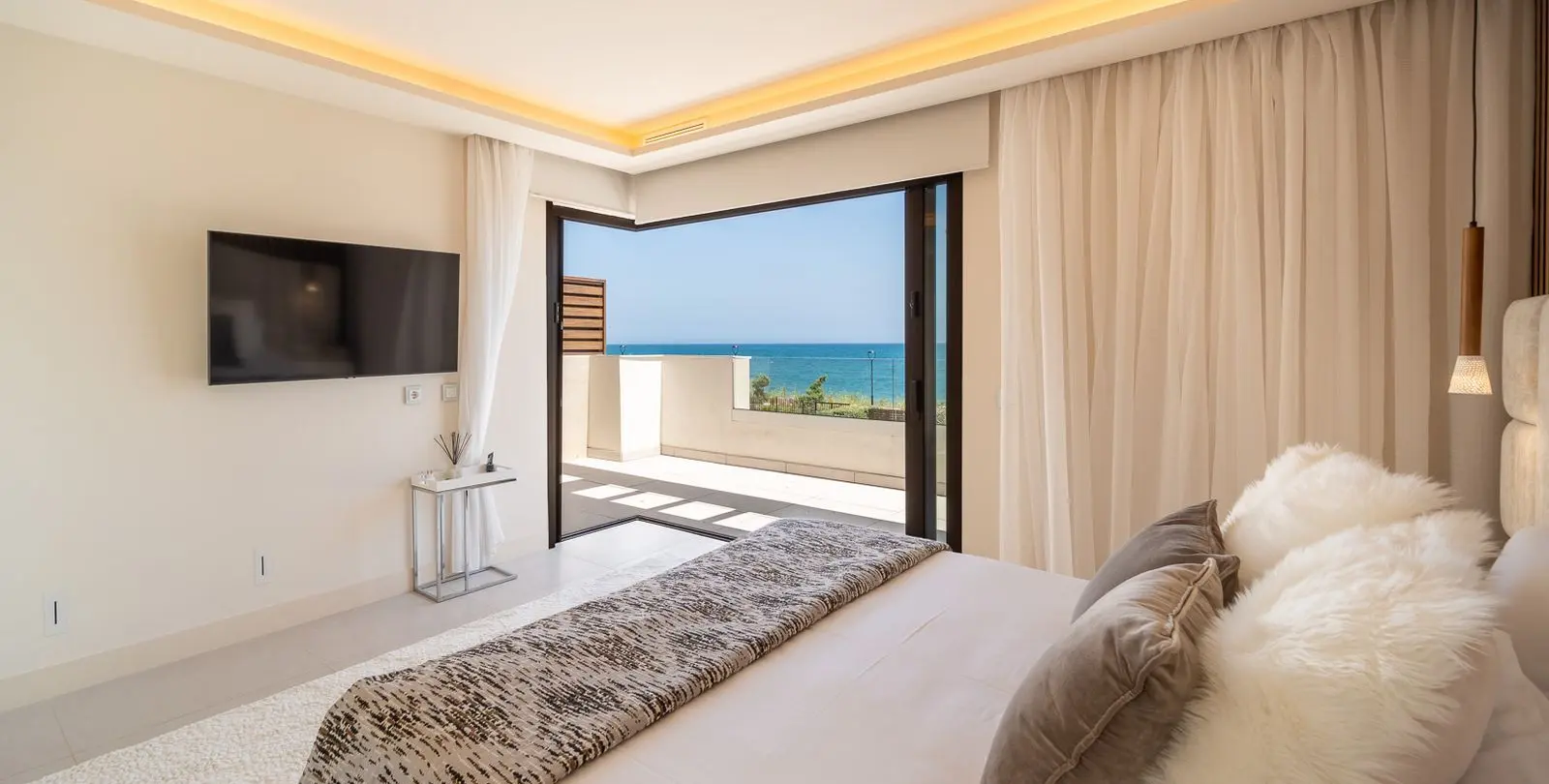 Sale of townhouse in Estepona 23