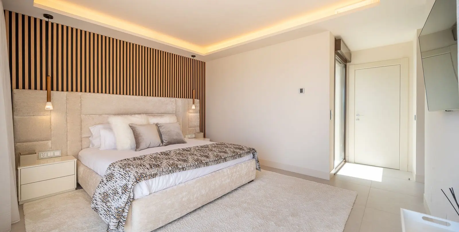 Sale of townhouse in Estepona 24