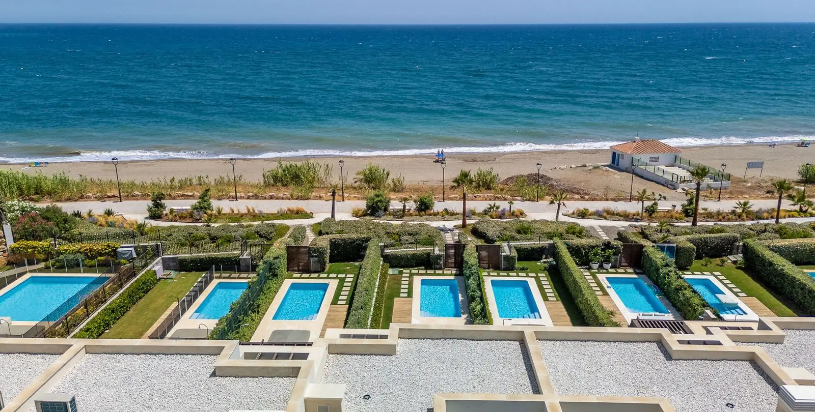 Sale of townhouse in Estepona 43